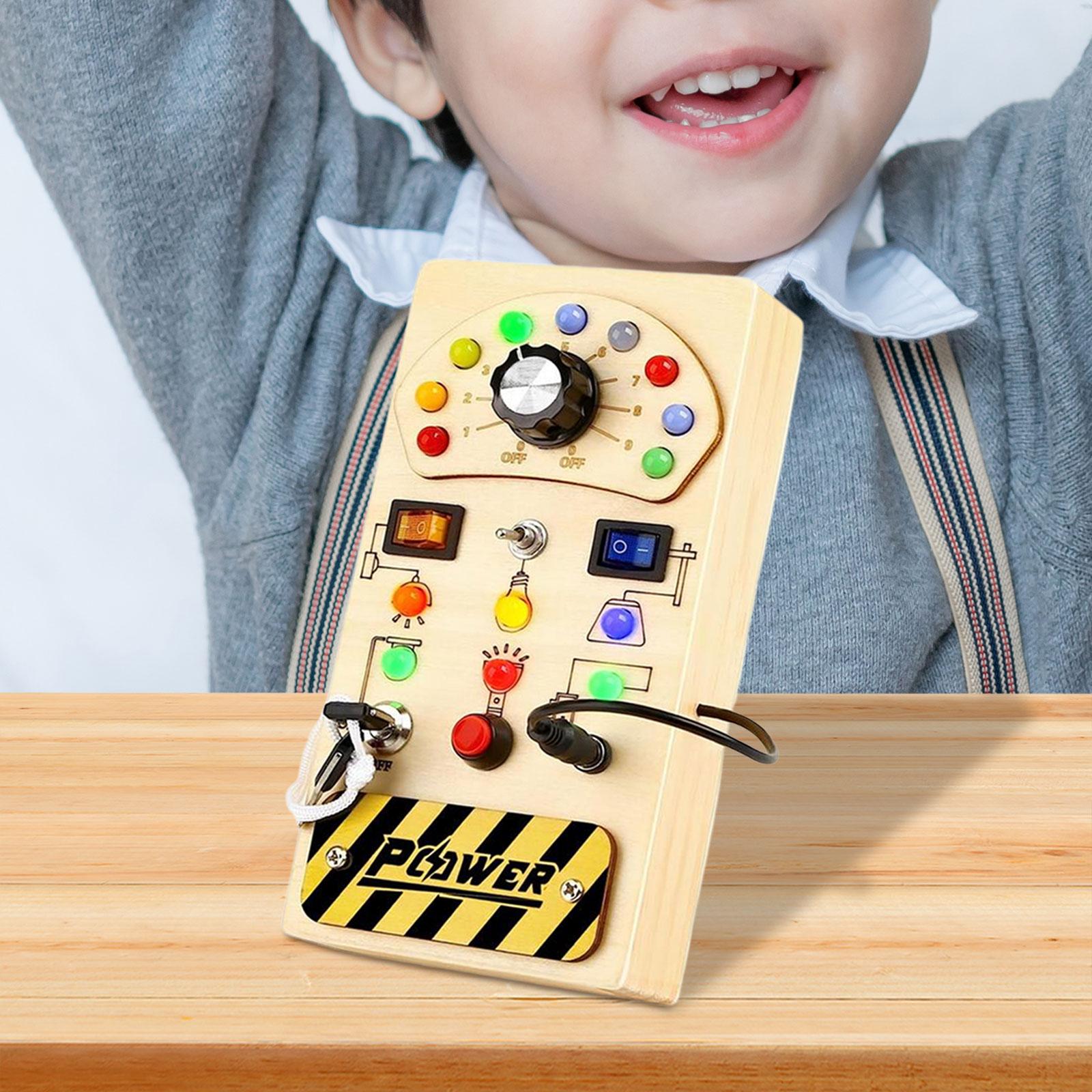 Montessori Wooden Busy Board Toddler - กระดานกิจกรรมไม้แบบมอนเตสซอรี พร้อมปุ่มและสวิตช์ไฟ ของเล่นเสริมพัฒนาการประสาทสัมผัสสำหรับเด็กวัยหัดเดิน แผงกิจกรรมฝึกทักษะการเคลื่อนไหวกล้ามเนื้อมัดเล็ก